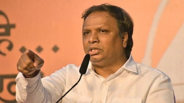 व्यापारियों के गढ़ सूरत मे बीजेपी को मिली जीत के लिए इस शख्स ने संभाली थी जिम्मेदारी !