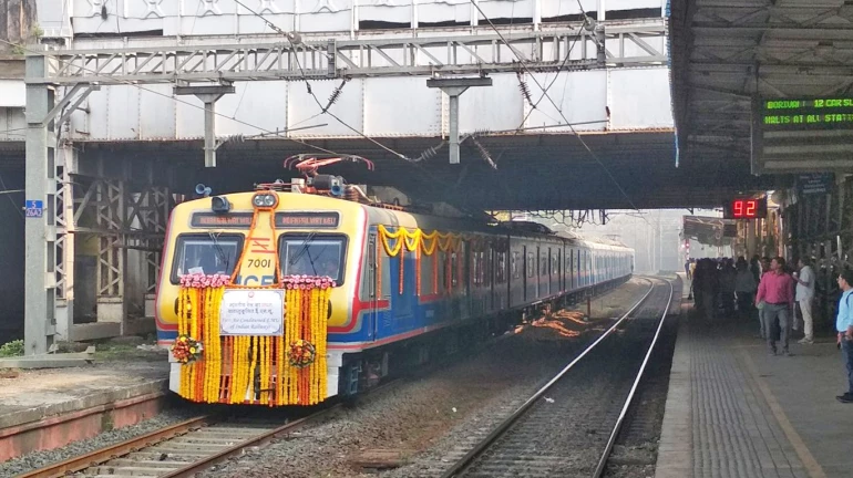 Mumbai Local News: CR Anticipates More Passengers Rush In AC Train, 60K Travelled In A Week