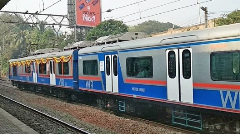 मुंबई लोकल ट्रेन- पश्चिम रेलवे 10 और एसी ट्रेन सेवाओं की शुरुआत करेगा