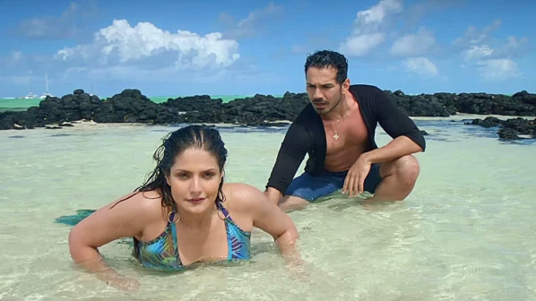 हॉट अवतार पर जरीन खान का बेहद बोल्ड बयान!