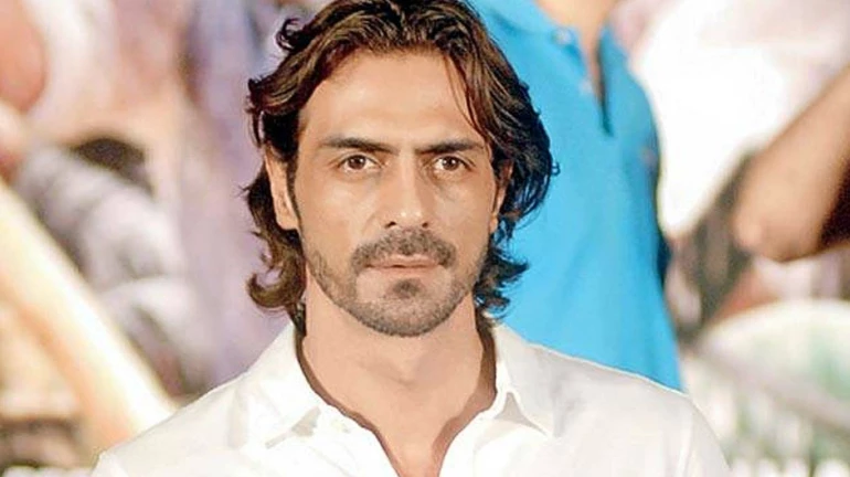 Arjun Rampal announces his digital debut with Zee5