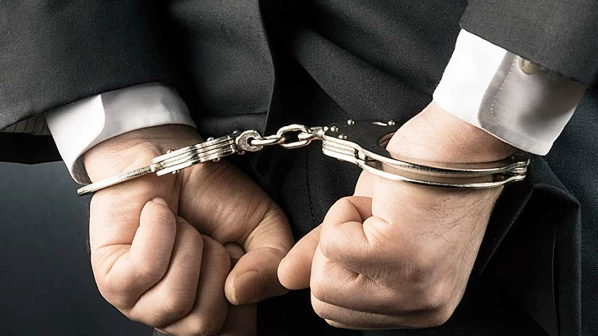 17 साल की नाबालिग से शादी करने वाला 53 साल का वकील गिरफ्तार