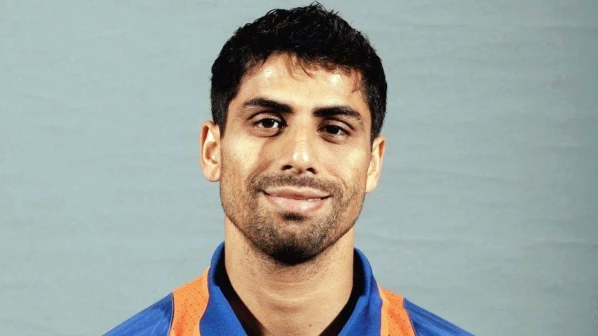 दिल्लीतील प्रदूषणाला घाबरून नेहरा मुंबईच्या आसऱ्याला