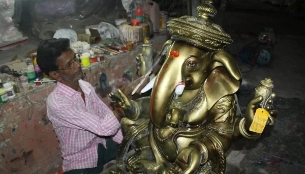 बप्पा पर भी महंगाई की मार ! 