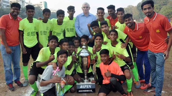 बीएमसी केंद्राने पटकावले बीपिन फुटबाॅल स्पर्धेचे विजेतेपद