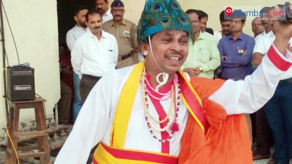 जी दक्षिण कार्यालयात ध्वजारोहण