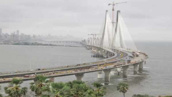 बांद्रा- वर्ली सी लिंक पर युवक ने की आत्महत्या की कोशिस