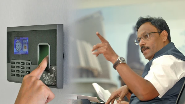 कॉलेज बंक आता अशक्य! बायोमेट्रिक हजेरी लावावी लागणार!