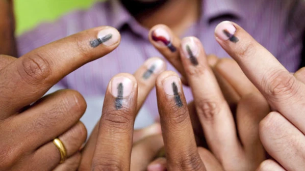 बोगस मतदार नोंदणीचं प्रमाण घटलं, शिक्षक, पदवीधर उमेदवार झाले अस्वस्थ