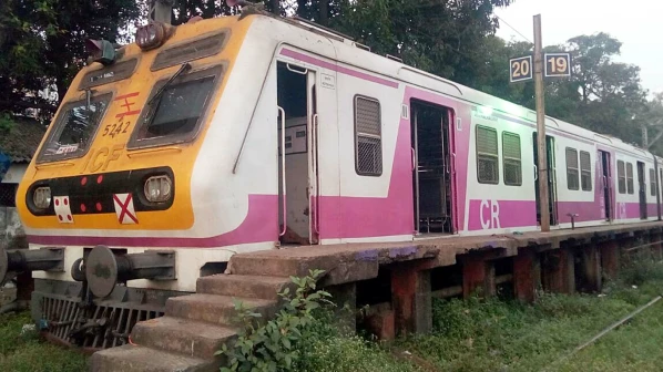 सोमवारपासून मध्य रेल्वेवर धावणार बम्बार्डिअर लोकल