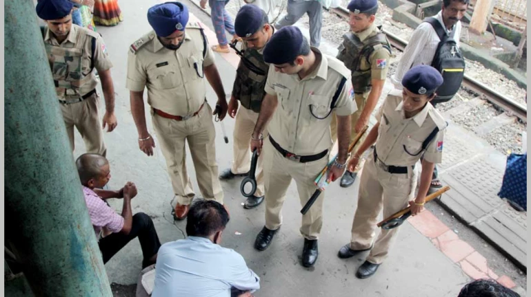 Bomb Scare in Mumbai: Over 60 Locations Receive Threat Mails; Probe On Bomb Scare in Mumbai: Over 60 Locations Receive Threat Mails; Probe On