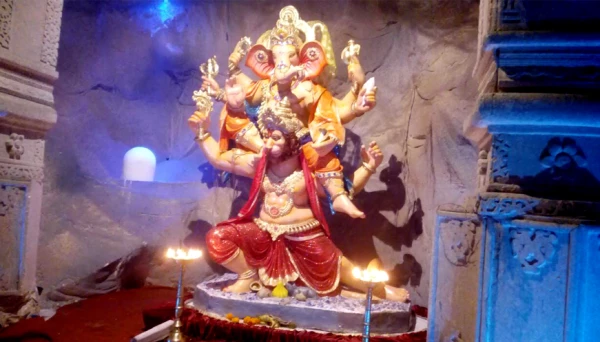 Bappa of Fashion Street