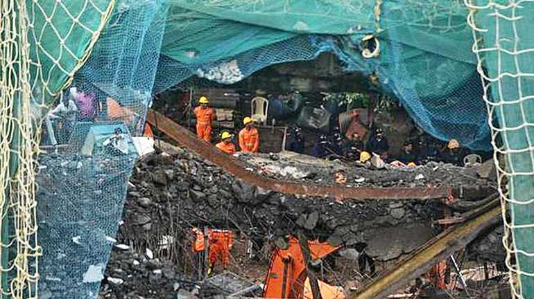 Two die in a building collapse at Chandivali where 5 are still missing