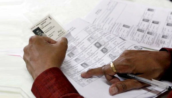 मतदाता रजिस्ट्रेशन अभियान ।