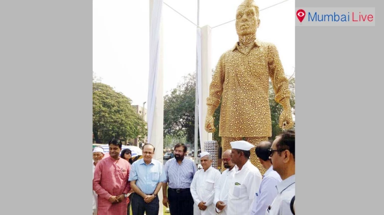 BMC commissioner unveils Dabbawala’s memorial