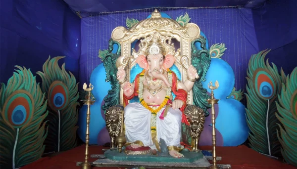  'Dadarcha Raja' is here...