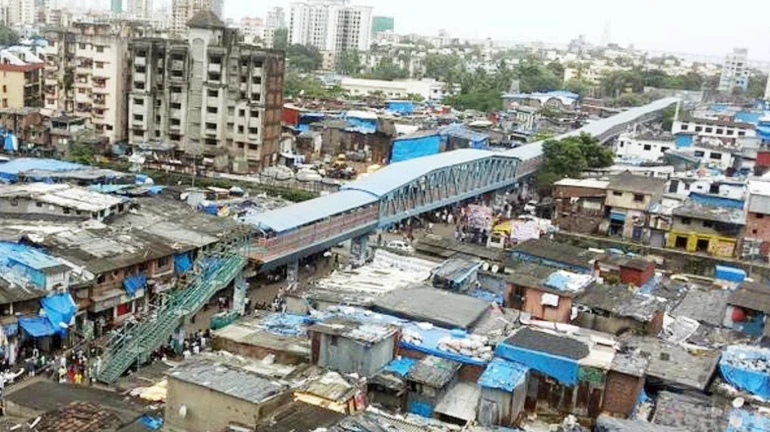 Dharavi residents fear stampede owing to narrow 60 feet road