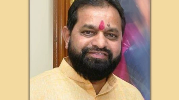 शिवसेनेच्या महापालिका नेत्यांपुढे 'नवं' आव्हान