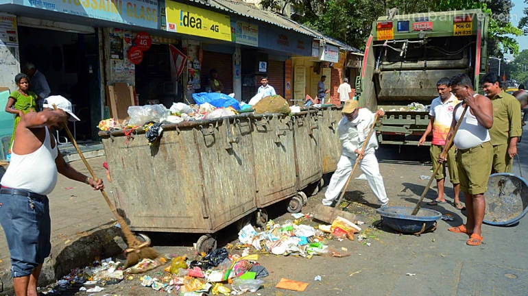 कचऱ्यात डेब्रिज भेसळ करणारे कंत्राटदार निर्दोष?