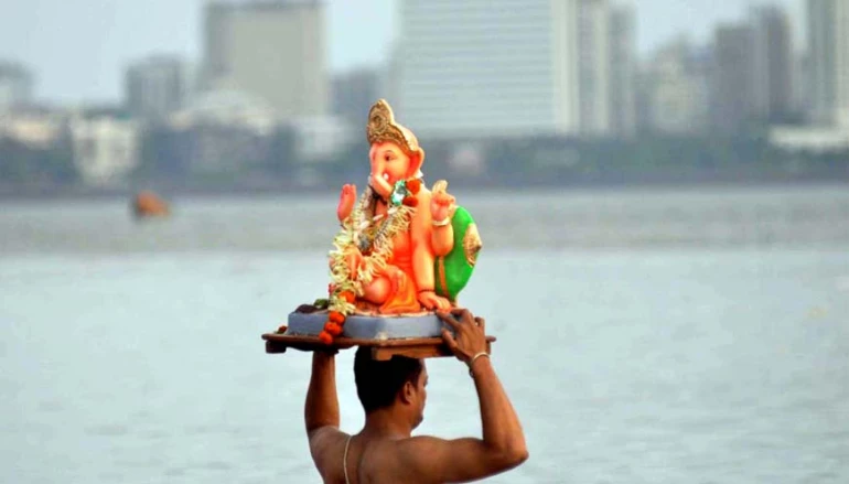 Sea-Off ceremony at Girgaum Chowpatty