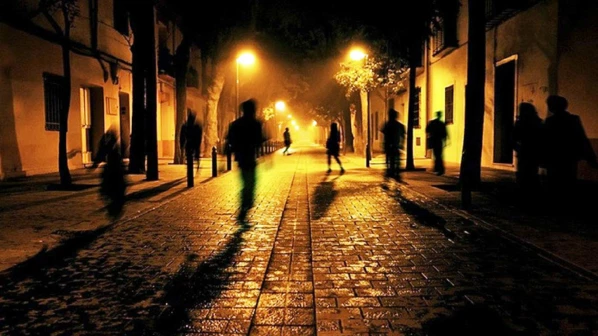 डरना मना है! मुंबईत वॉक विथ घोस्ट!