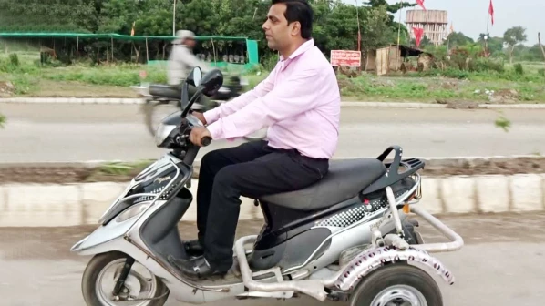 गूड न्यूज! दिव्यांगांना स्कूटरसाठी मिळणार ८५ टक्के रक्कम