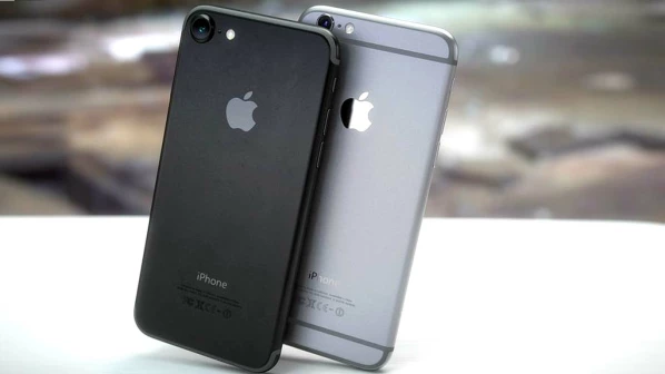 आयफोन 7 मिळणार 7,777 रूपयांमध्ये!