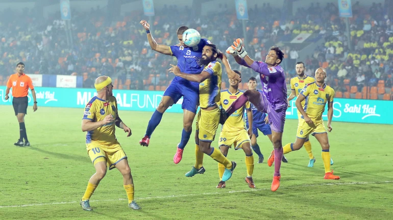 Hero ISL 17/18: Iain Hume strikes again as Kerala Blasters pip Mumbai City FC 1-0