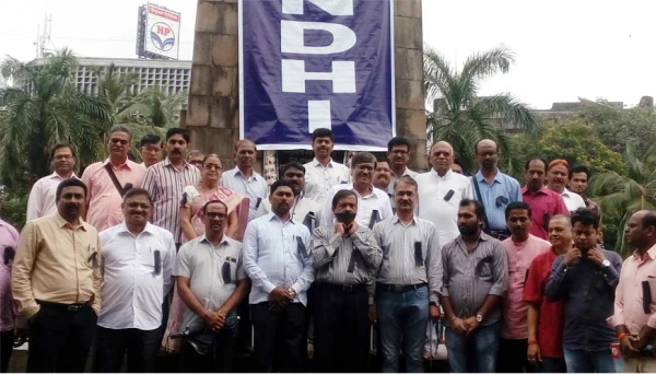 पत्रकारांचे निषेध आंदोलन