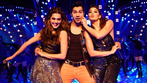 'जुड़वा 2' देखने से पहले पढ़ ले रिव्यू!