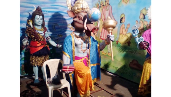 Kesri Mitra Mandal prepped up for Bappa