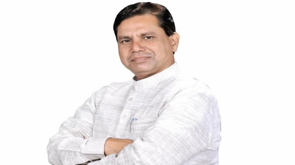 काँग्रेसचा एकनिष्ठ कार्यकर्ता हरपला, शेलार यांच्या निधनानं राजकीय वर्तुळातून हळहळ 