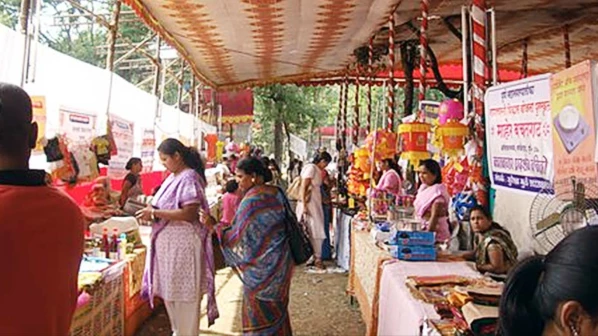 महिला बचत गटांना महापालिका देणार २५ हजार रुपये