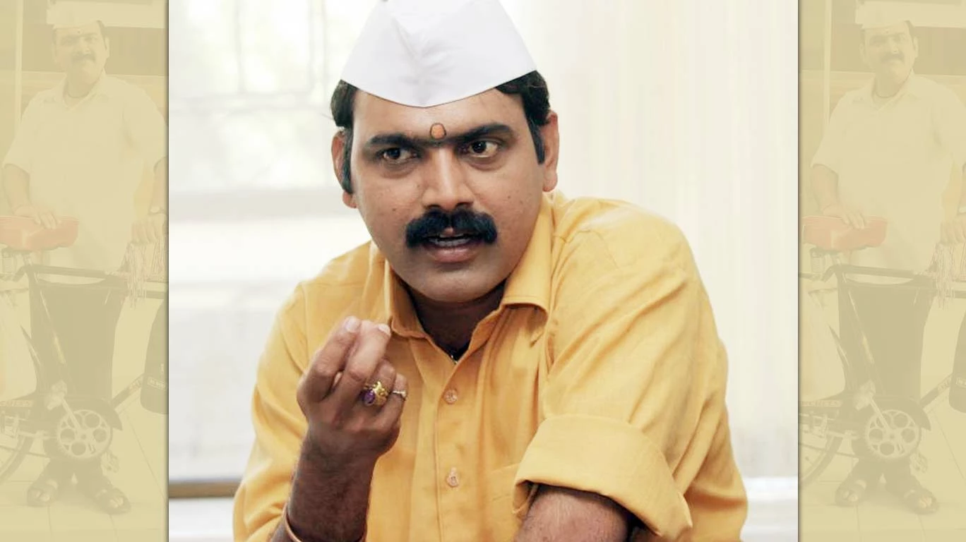 मकरंद बनला मुंबईचा डबेवाला