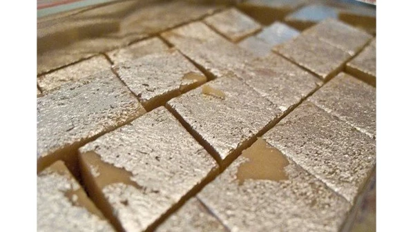 स्वस्तातली मिठाई पडू शकते महागात!