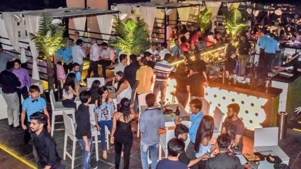 पोलिसांची बघ्याची भूमिकाच ठरली जीवघेणी, पबमध्ये रात्री २ वाजेपर्यंत सुरु असायचा धांगडधिंगा