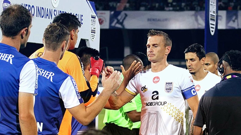 ISL 2017/18: Mumbai City FC lose the opening game against Chhetri's Bengaluru FC 