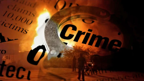 ‘नवरंग’ स्टुडिओच्या मालकावर गुन्हा दाखल, जुन्या चित्रफितींमुळे आग फोफावली