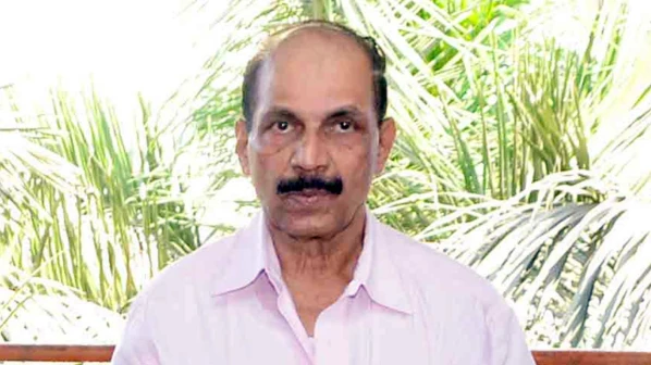 खड्डा चुकवणं क्रिकेट पंच डाॅ. प्रकाश वझे यांच्या जीवावर बेतलं