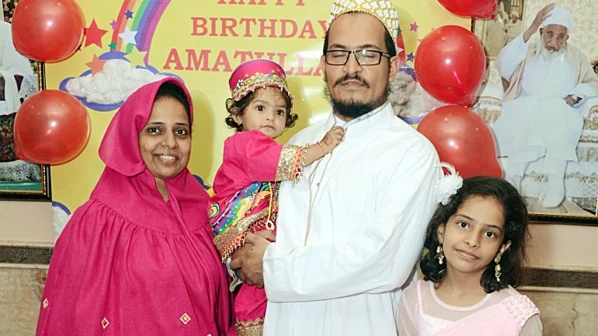 Building collapse kills a pregnant woman and her family 