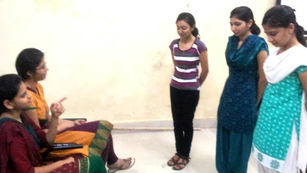 दादर के फेमस आर्किटेक्ट कॉलेज की छात्रा का किया रैगिंग, 7 गिरफ्तार