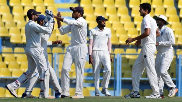 रणजी स्पर्धेत मुंबईची आघाडी