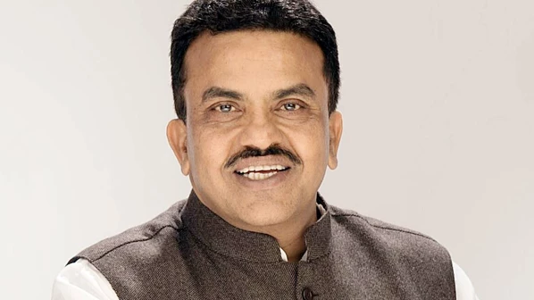 संजय निरुपम यांना सर्वोच्च न्यायालयाचा दणका, फेरीवालासंदर्भातील याचिका फेटाळली