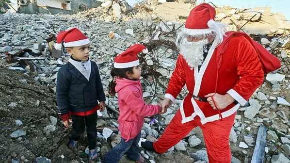 अब सातांक्लॉज वेश्यावृत्ति करनेवाली महिलाओं के बच्चे को देगा गिफ्ट !