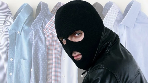 घाटकोपरमध्ये १ हजार शर्टांची चोरी