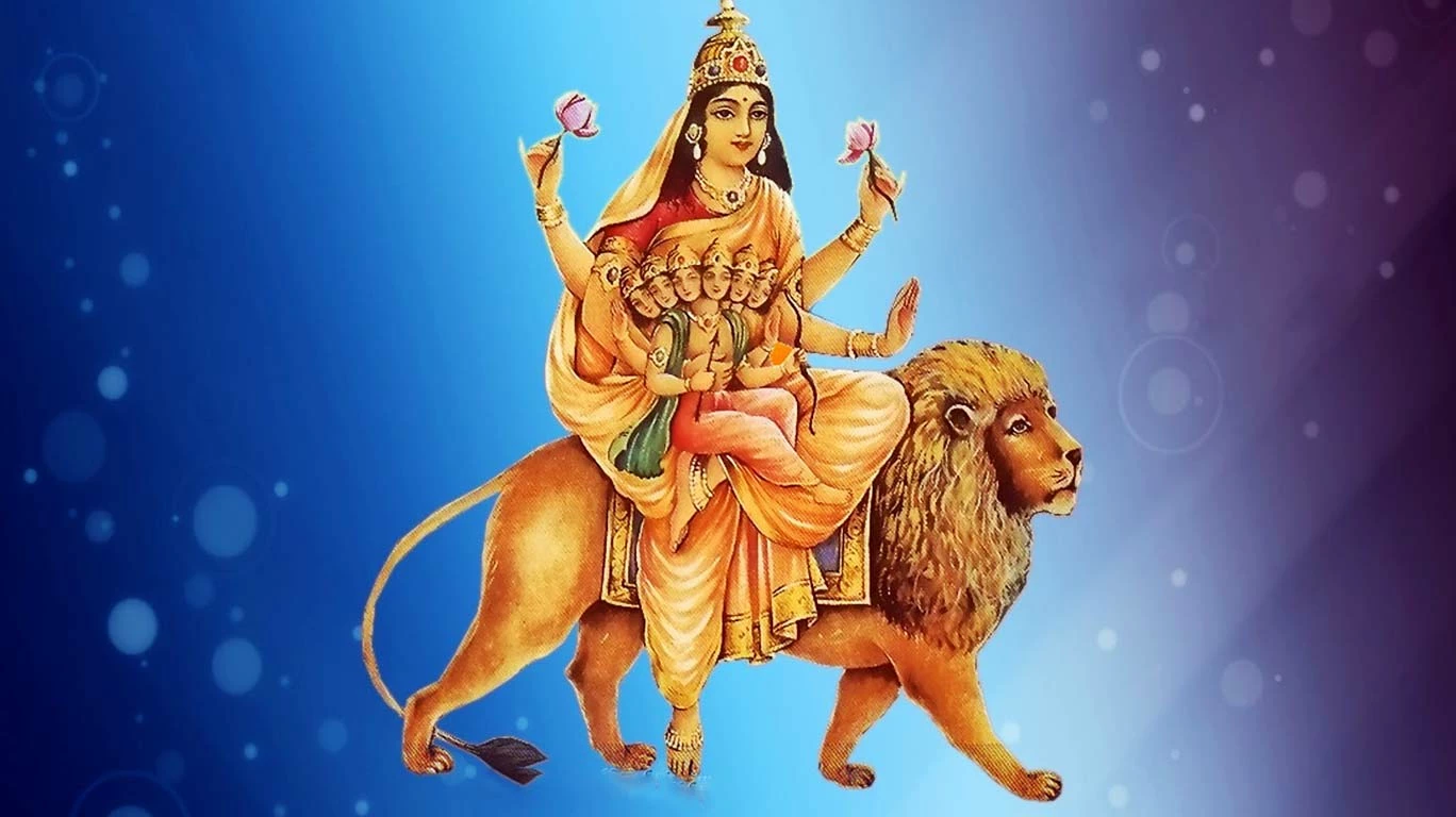 नवरात्रि का पांचवा दिन : सांसारिक बंधनों से मुक्त होने के लिए करें मां स्कन्दमाता की पूजा