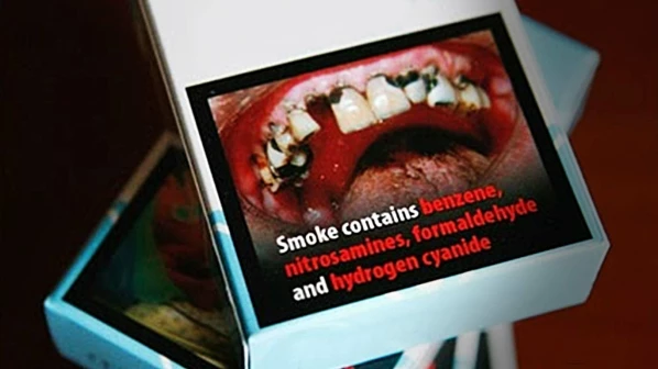 तंबाखूच्या पाकिटावर सावधगिरी बाळगणाऱ्या जाहिरातीला जास्त जागा द्या, डॉक्टरांची मागणी