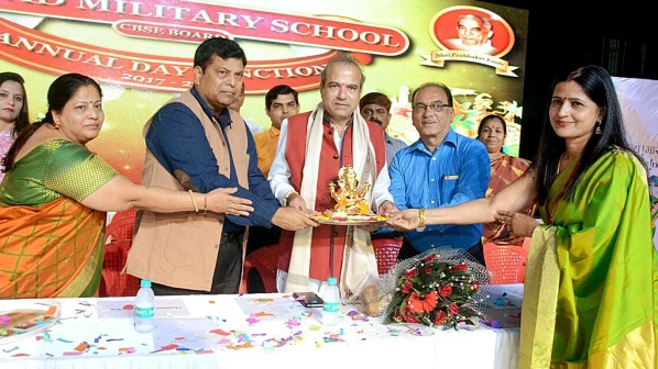 रायगड मिलिटरी स्कूलचा स्नेहसंमेलन सोहळा संपन्न