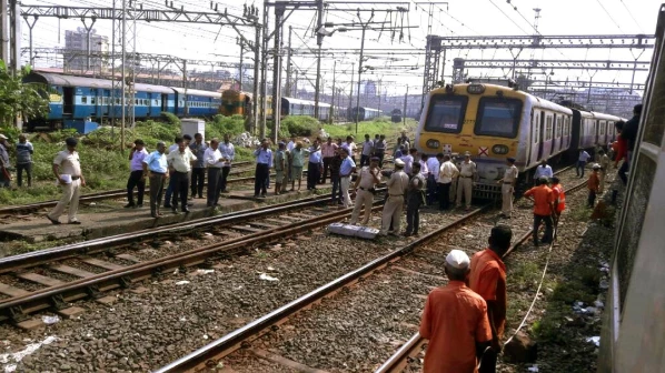 अपघात रोखण्यासाठी रेल्वे प्रशासनाचं ३५०० कोटींचं टेंडर