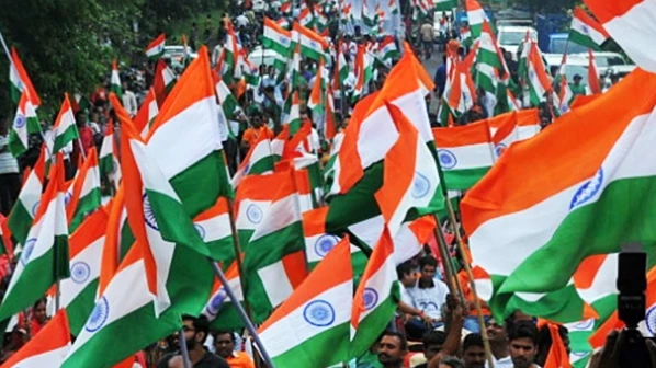 टफ फाईट! 'संविधान बचाव रॅली'विरोधात भाजपाची 'तिरंगा रॅली'